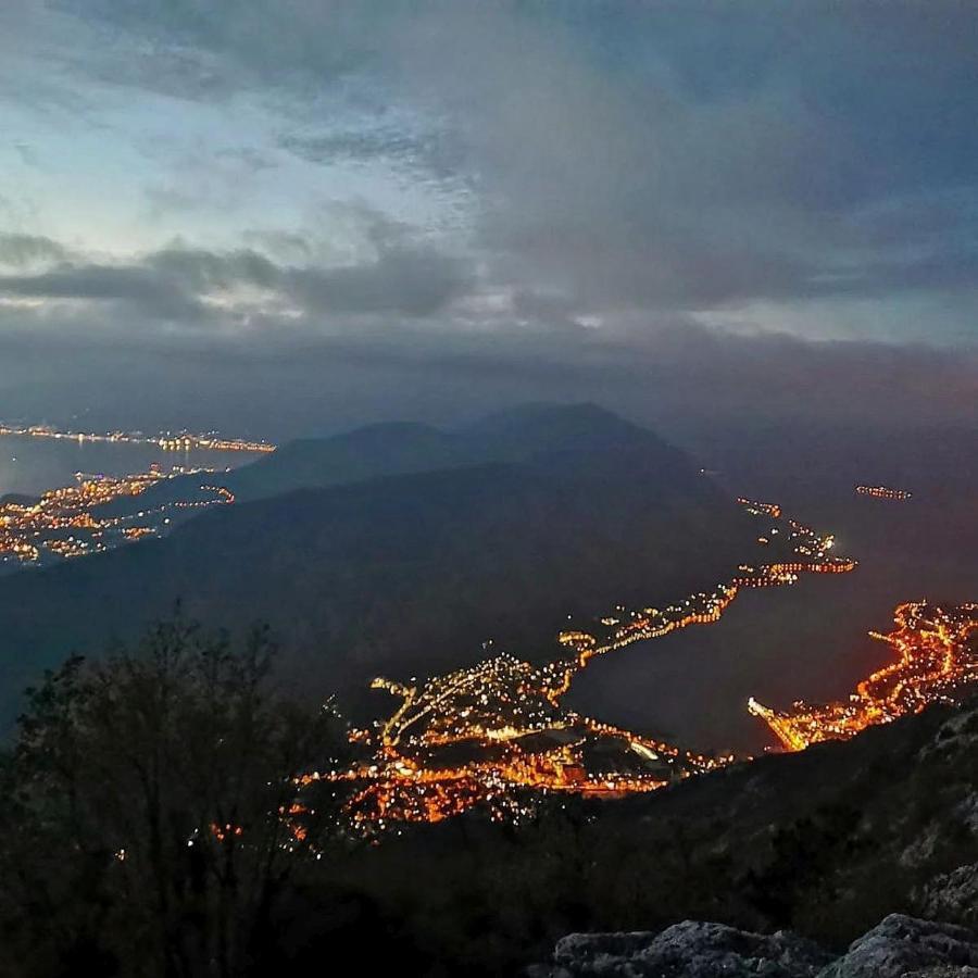 Old Town Boskovic Apartment Kotor Ngoại thất bức ảnh